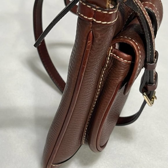 DOONEY & BOURKE Brown Pebble Leather Crossbody Bag - Picture 6 of 16